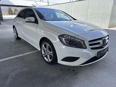 Gebraucht Mercedes A180 122 PS (89 kW) 2014 Weiß Limousine