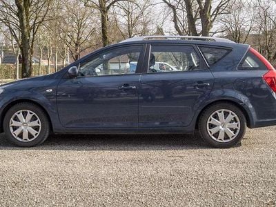 Gebraucht Kia Ceed Sportswagon 90 PS (66 kW) 2012 Blau Kombi