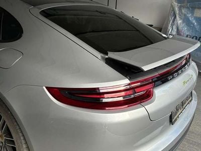 Porsche Panamera 4