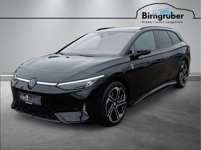 Schwarz metallic Gebraucht 2025 VW ID.7 GTX Kombi | € 58.870 (Fairer Preis)