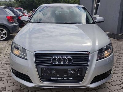 Gebraucht Audi A3 Attraction 105 PS (77 kW) 2011 Grau Limousine