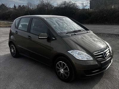 Gebraucht Mercedes A160 Elegance 95 PS (69 kW) 2011 Limousine