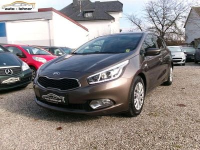 Braun Gebraucht 2013 Kia Ceed Kleinwagen | € 5.990 (Fairer Preis)