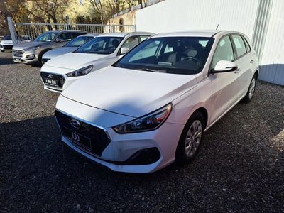 Gebraucht Hyundai i30 120 PS (88 kW) 2020 Weiß Limousine