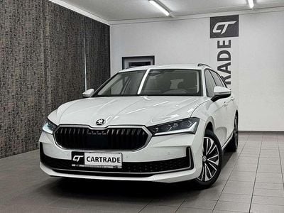 Weiß Gebraucht 2024 Skoda Superb Selection Kombi | € 37.990 (Teuer)