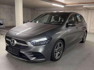 Gebraucht Mercedes B180 Premium 116 PS (85 kW) 2019 Van / Kleinbus