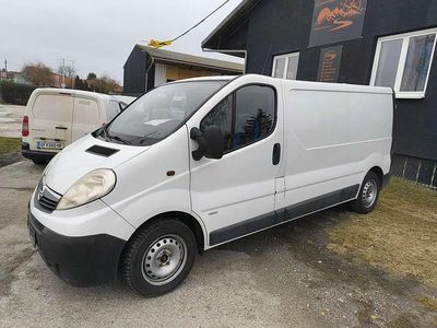 Gebraucht Opel Vivaro 117 PS (86 kW) 2007 Weiß Van / Kleinbus
