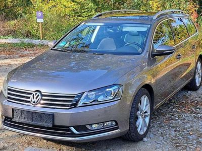 Braun Gebraucht 2011 VW Passat Kombi | € 7.500 (Fairer Preis)