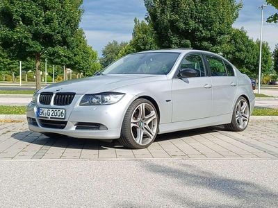 Silber Gebraucht 2007 BMW 325 Limousine | € 6.000 (Fairer Preis)