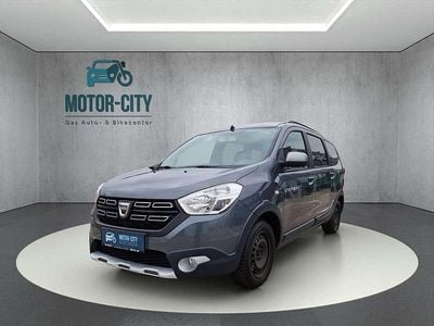 Grau Gebraucht 2018 Dacia Lodgy Stepway Van / Kleinbus | € 10.990 (Fairer Preis)