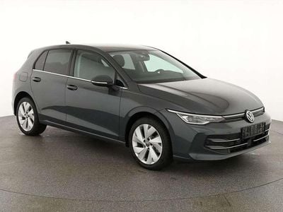 Grau Neu 2025 VW Golf VIII Edition Limousine | € 38.993 (Etwas zu teuer)