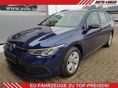 Gebraucht VW Golf VIII Life 116 PS (85 kW) 2022 Atlantik blue metallic Kombi