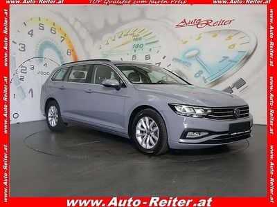 Grau Gebraucht 2024 VW Passat Business Kombi | € 31.990 (Teuer)
