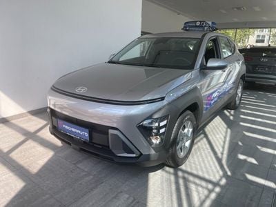 Gebraucht Hyundai Kona 120 PS (88 kW) 2023 Abyss black SUV