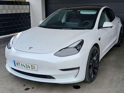 Weiß Gebraucht 2022 Tesla Model 3 Performance Limousine | € 32.000 (Fairer Preis)