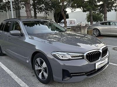 Gebraucht BMW 520 Performance 190 PS (139 kW) 2020 Grau Kombi