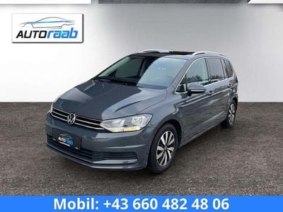 Grau Gebraucht 2022 VW Touran Comfortline Van / Kleinbus | € 22.550 (Fairer Preis)
