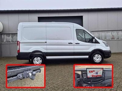 Weiß Gebraucht 2024 Ford Transit Trend Van / Kleinbus | € 65.918