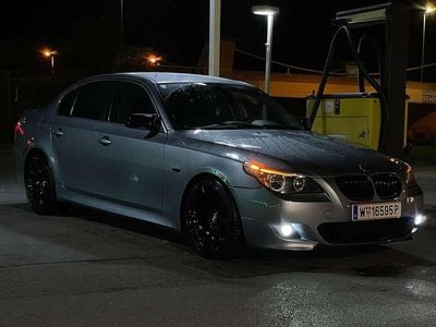 Grau Gebraucht 2006 BMW 520 Limousine | € 10.500