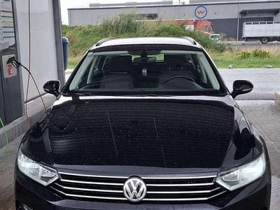 Schwarz Gebraucht 2018 VW Passat Kombi | € 15.650 (Teuer)
