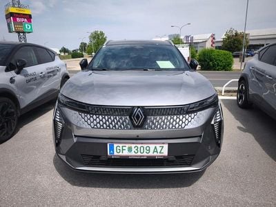 Grau Neu 2025 Renault Scénic Iconic Van / Kleinbus | € 45.800 (Teuer)