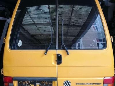 Gelb Gebraucht 1996 VW T4 Van | € 9.700