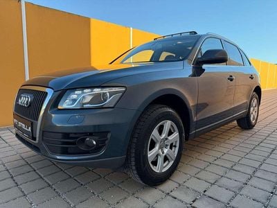 Grau Gebraucht 2011 Audi Q5 Comfort SUV | € 13.990 (Etwas zu teuer)