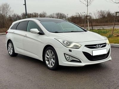Weiß Gebraucht 2012 Hyundai i40 Premium Kombi | € 6.890