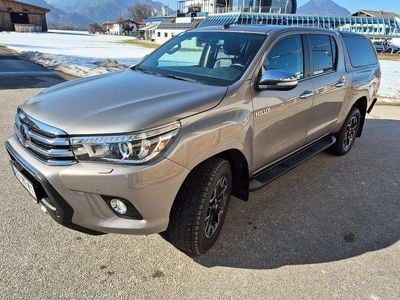 Gebraucht Toyota HiLux 150 PS (110 kW) 2017 Bronze Abholung