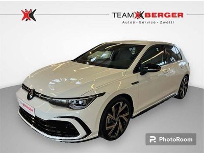Weiss normal Gebraucht 2024 VW Golf VIII R-line Limousine | € 30.990 (Fairer Preis)