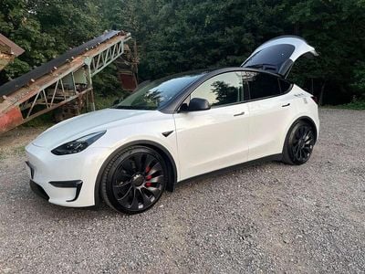 Weiß Gebraucht 2022 Tesla Model Y Performance SUV | € 38.000 (Fairer Preis)