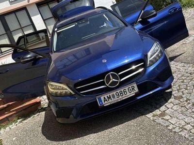 Gebraucht Mercedes C220 194 PS (142 kW) 2019 Blau Kombi