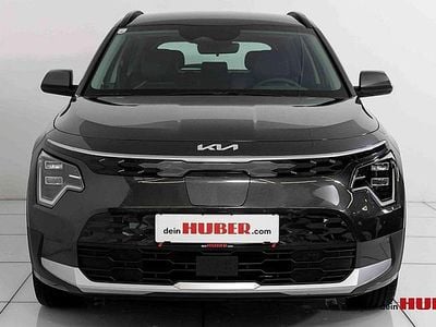 Grau Gebraucht 2024 Kia e-Niro Silver SUV | € 39.390