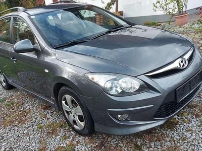 Bronze Gebraucht 2011 Hyundai i30 Kombi | € 3.300 (Superpreis)