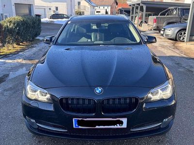 Gebraucht BMW 520 184 PS (135 kW) 2011 Schwarz Kombi