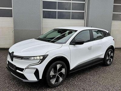 Gebraucht Renault Megane E-Tech Equilibre 160 kW (218 PS) 2022 Weiß Limousine