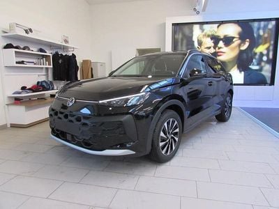 Schwarz metallic Neu 2025 VW T-Roc Life SUV | € 33.450 (Fairer Preis)