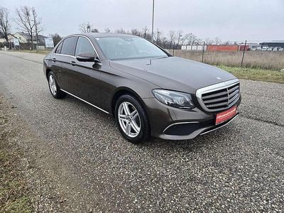 Braun Gebraucht 2016 Mercedes E220 Exclusive Limousine | € 20.990 (Guter Preis)