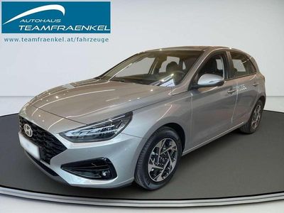Gebraucht Hyundai i30 GO! 100 PS (73 kW) 2024 Silber Limousine