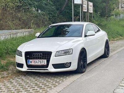 Weiß Gebraucht 2009 Audi A5 Exclusive Coupé | € 9.800 (Fairer Preis)