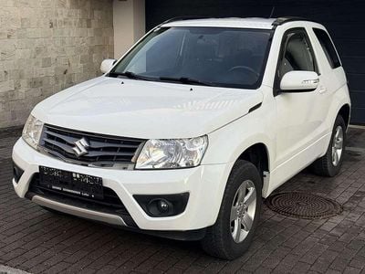 Weiß Gebraucht 2015 Suzuki Grand Vitara Club SUV | € 11.500