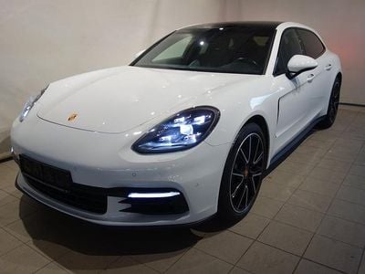 Weiss normal Gebraucht 2018 Porsche Panamera Sport Turismo Kombi | € 69.900