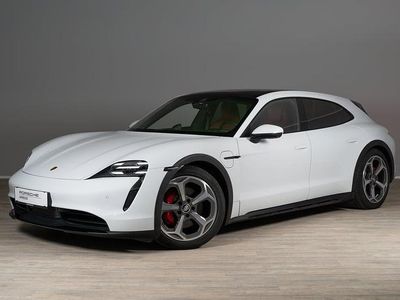 Weiss metallic Gebraucht 2021 Porsche Taycan Cross Turismo Kombi | € 68.990