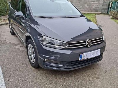 Gebraucht 2023 VW Touran Comfortline Van / Kleinbus | € 33.950 (Teuer)