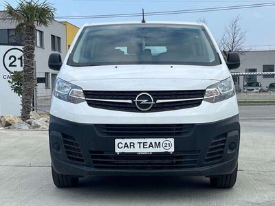 gebraucht Opel Vivaro Kombi 1,5 Diesel 9 Sitze