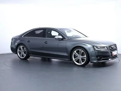 Audi S8