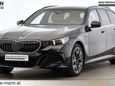 Saphirschwarz Gebraucht 2025 BMW 550e M Sport | € 81.990