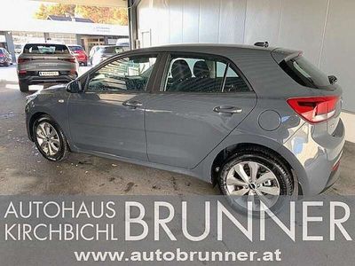 gebraucht Kia Rio 10 TGDI GPF Silber DCT Aut.