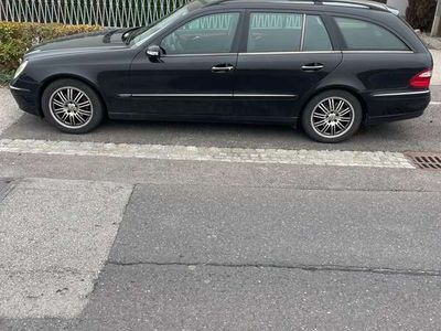 Mercedes E220