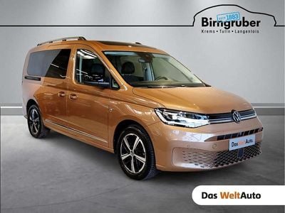 Gold metallic Gebraucht 2024 VW Caddy Maxi Style Van / Kleinbus | € 42.990